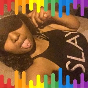 Meet your Posher, Mia